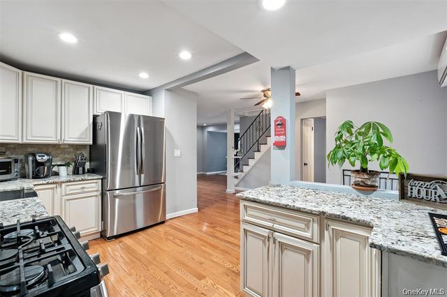 8 W Broadway, Nyack, NY 10960