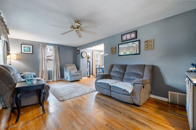 2417 G Street, Lorain, OH 44052