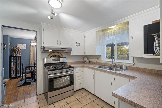 2417 G Street, Lorain, OH 44052