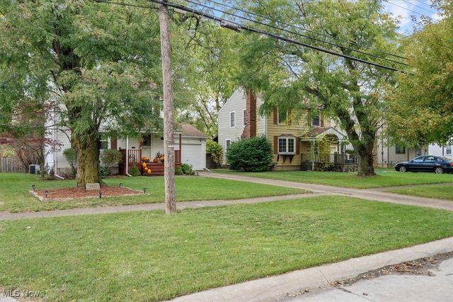 2417 G Street, Lorain, OH 44052