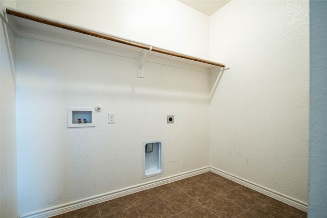 1913 Christopher Creek Drive, Little Elm, TX 75068