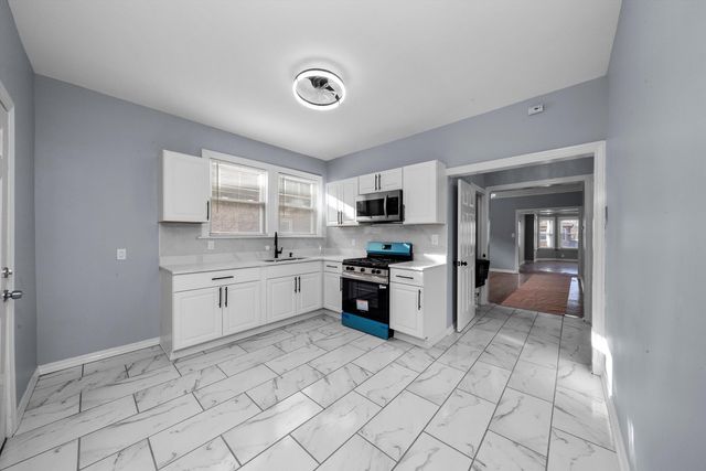 6621 S California Avenue, Chicago, IL 60629