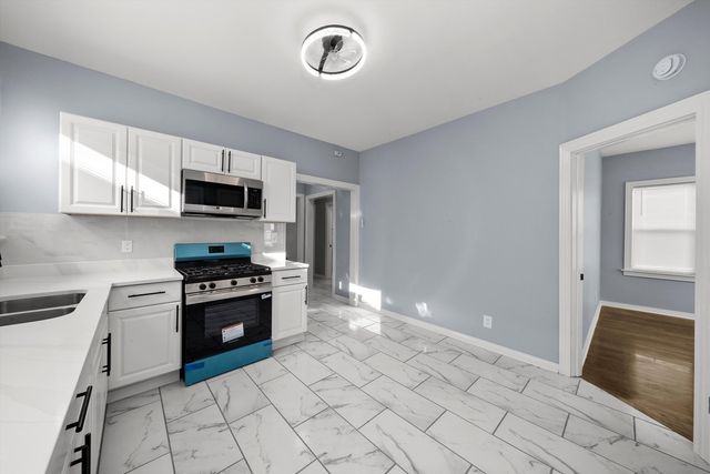 6621 S California Avenue, Chicago, IL 60629