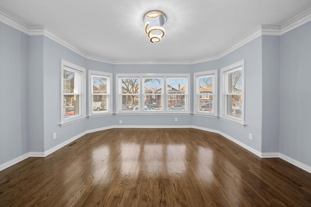 6621 S California Avenue, Chicago, IL 60629