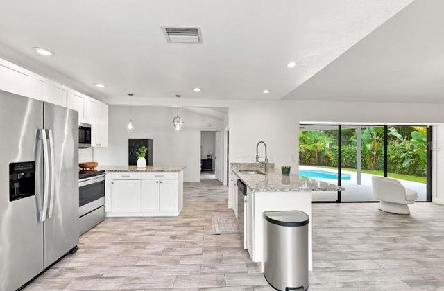 13904 HAYWARD PLACE, Tampa, FL 33618