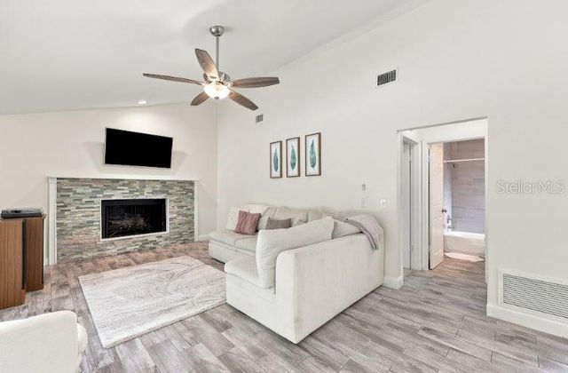13904 HAYWARD PLACE, Tampa, FL 33618