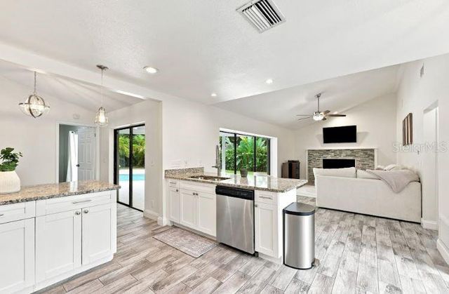 13904 HAYWARD PLACE, Tampa, FL 33618