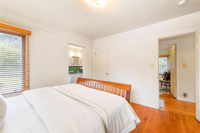 990 Sinex Avenue, Pacific Grove, CA 93950