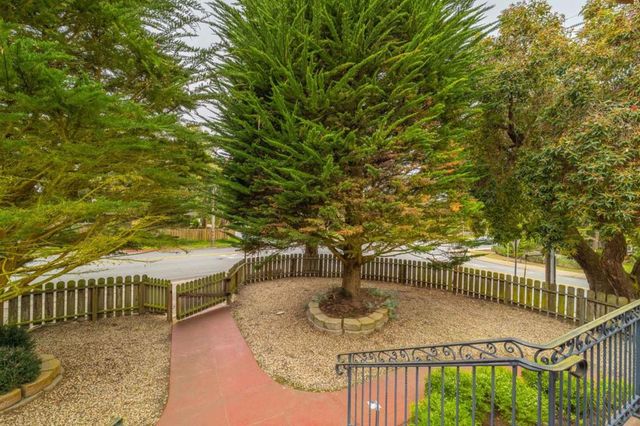 990 Sinex Avenue, Pacific Grove, CA 93950