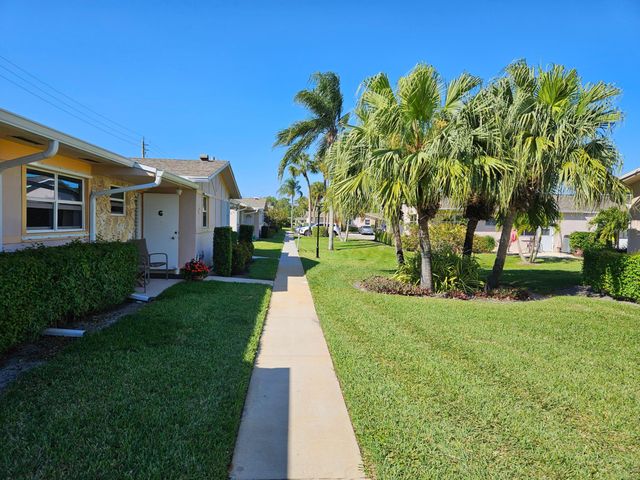 2677 Dudley Drive W G, West Palm Beach, FL 33415