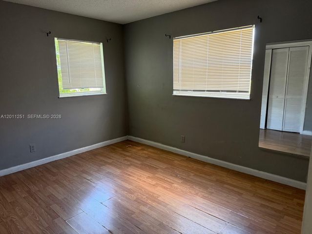 1335 S Dixie Hwy 404, Deerfield Beach, FL 33441