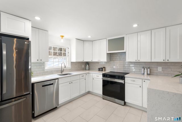 105 Hyde Road, West Hartford, CT 06117