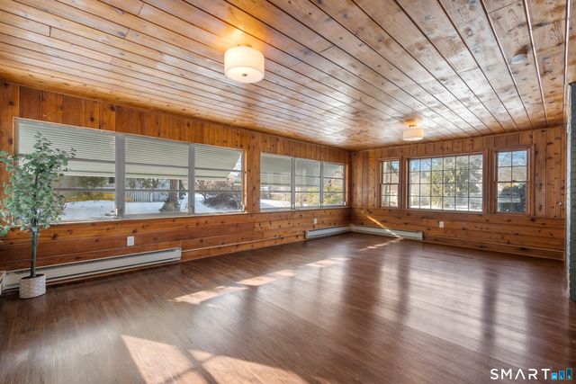 105 Hyde Road, West Hartford, CT 06117