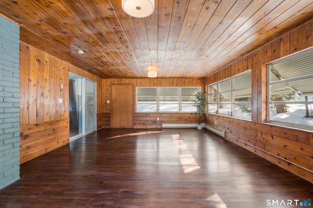 105 Hyde Road, West Hartford, CT 06117