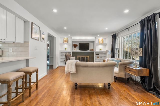 105 Hyde Road, West Hartford, CT 06117