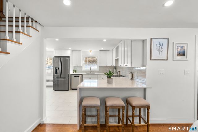 105 Hyde Road, West Hartford, CT 06117