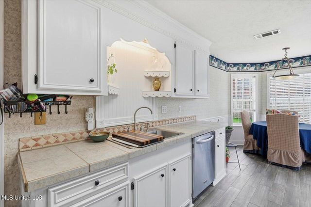 4618 Moonridge Cove, Pearl, MS 39208