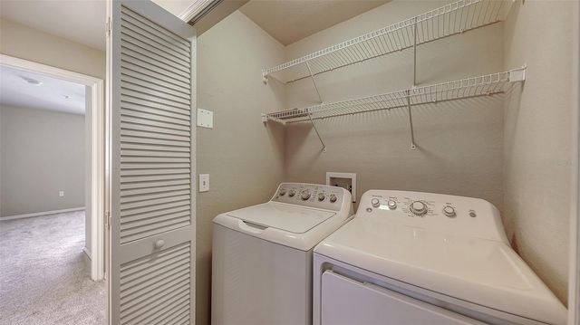 5520 ROSEHILL ROAD 203, Sarasota, FL 34233