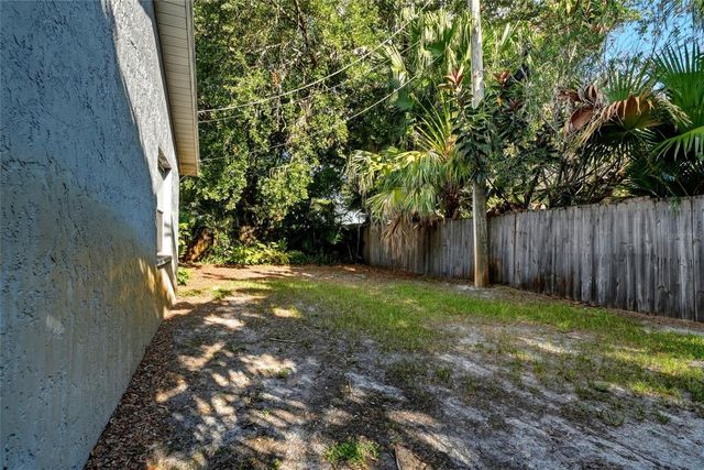 2310 29TH STREET N, St Petersburg, FL 33713