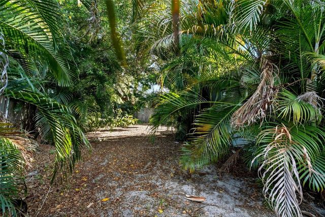 2310 29TH STREET N, St Petersburg, FL 33713
