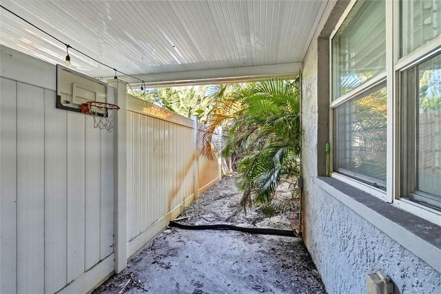 2310 29TH STREET N, St Petersburg, FL 33713