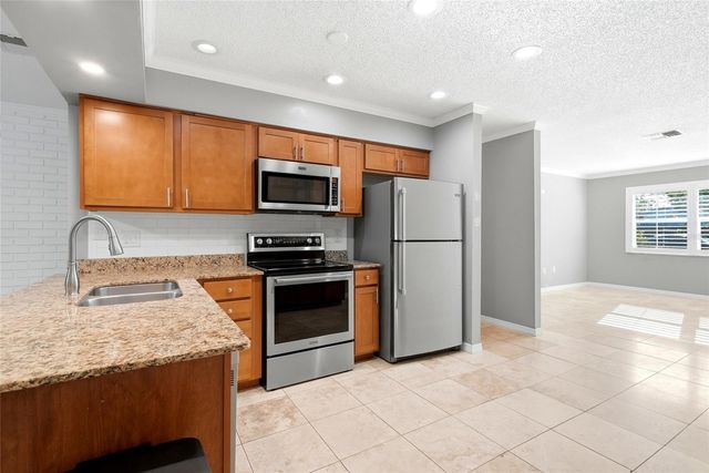 2310 29TH STREET N, St Petersburg, FL 33713