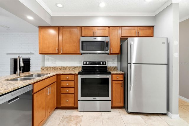 2310 29TH STREET N, St Petersburg, FL 33713