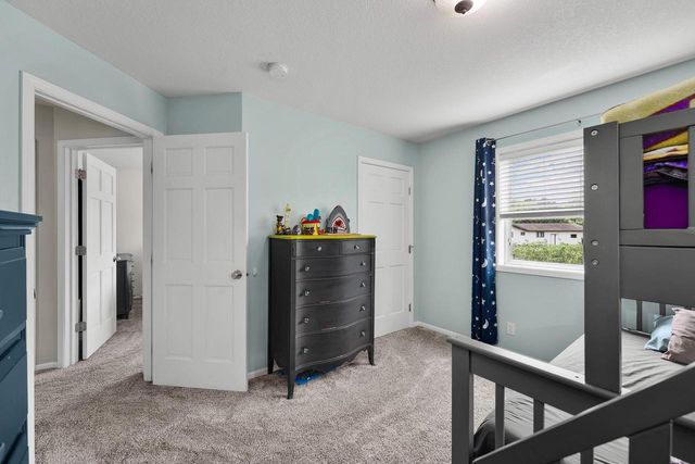 S6090 Deer Park PLACE, Eau Claire, WI 54701