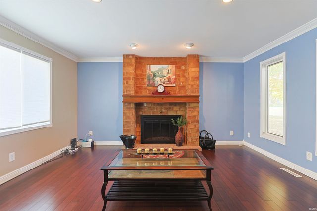 16322 Barryknoll Way, Granger, IN 46530