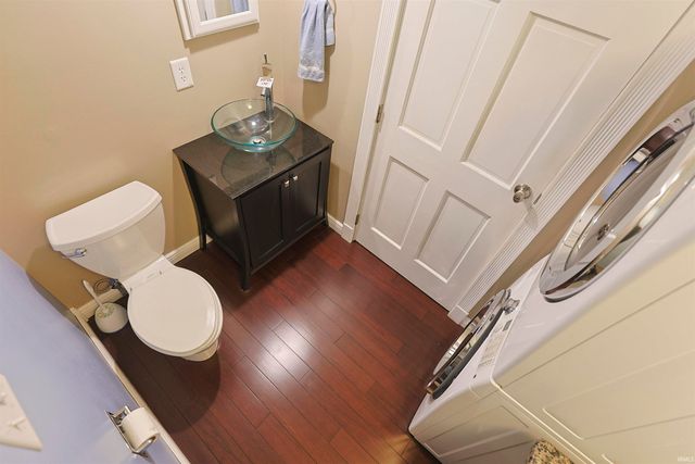 16322 Barryknoll Way, Granger, IN 46530