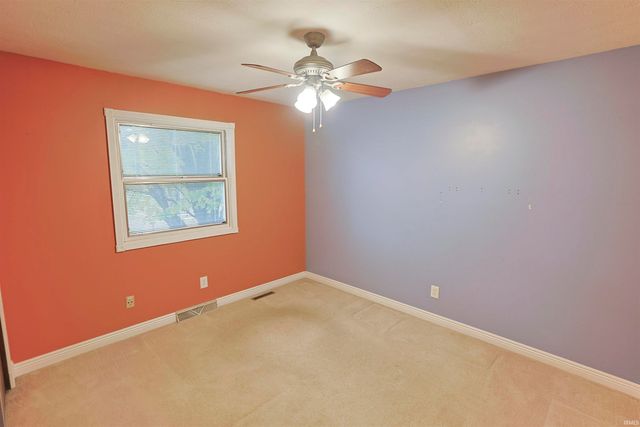 16322 Barryknoll Way, Granger, IN 46530