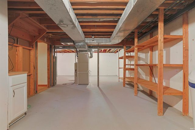 16322 Barryknoll Way, Granger, IN 46530