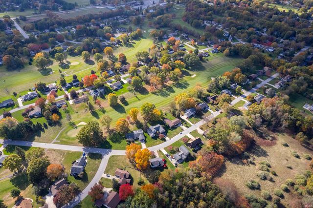 16322 Barryknoll Way, Granger, IN 46530