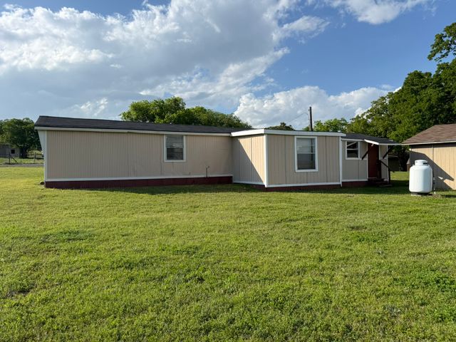 10604 County Road 1020, Burleson, TX 76028