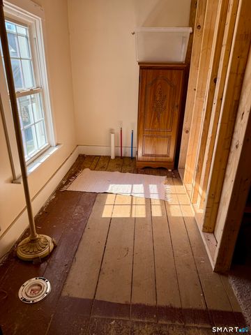 52 South 1st Street, Meriden, CT 06451