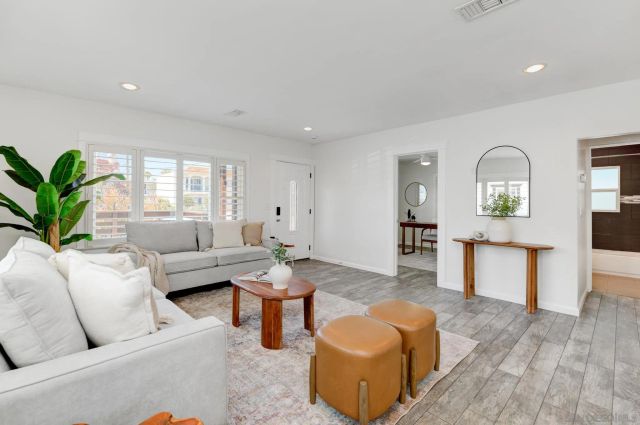 4419 North Ave., San Diego, CA 92116