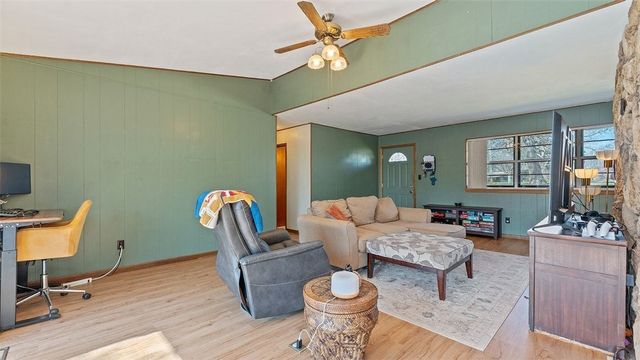 18 Worcester Drive, Bella Vista, AR 72714