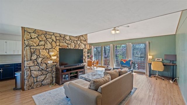 18 Worcester Drive, Bella Vista, AR 72714