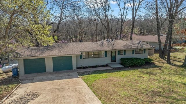 18 Worcester Drive, Bella Vista, AR 72714