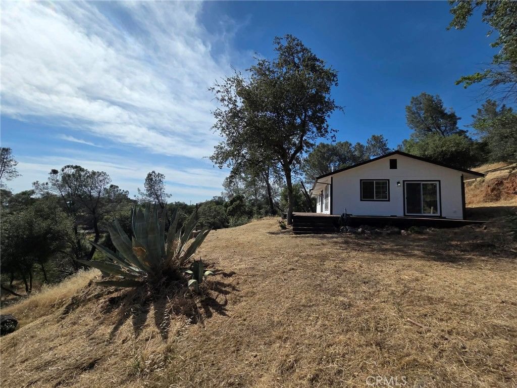 Image 5 of property listing at 116 Lost Horizon Drive, Oroville, CA 95966