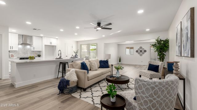 5032 N 78TH Street, Scottsdale, AZ 85250