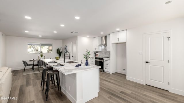 5032 N 78TH Street, Scottsdale, AZ 85250