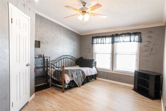 593 Chisholm Hills Drive, New Fairview, TX 76078