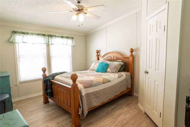 593 Chisholm Hills Drive, New Fairview, TX 76078