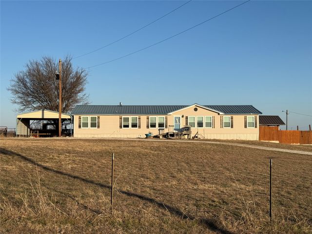 593 Chisholm Hills Drive, New Fairview, TX 76078