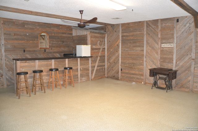 115B Littleton, Devine, TX 78016