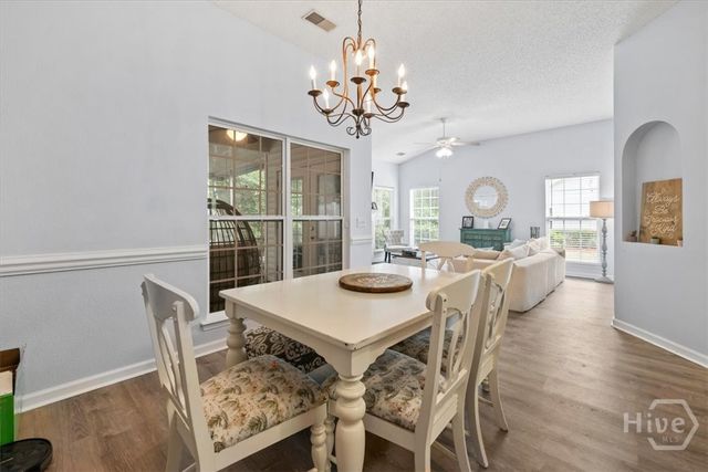 95 Falkland Avenue, Savannah, GA 31407
