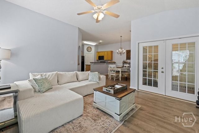 95 Falkland Avenue, Savannah, GA 31407