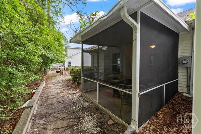 95 Falkland Avenue, Savannah, GA 31407