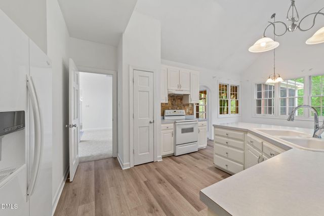 112 Hood Farm Road, Clayton, NC 27520